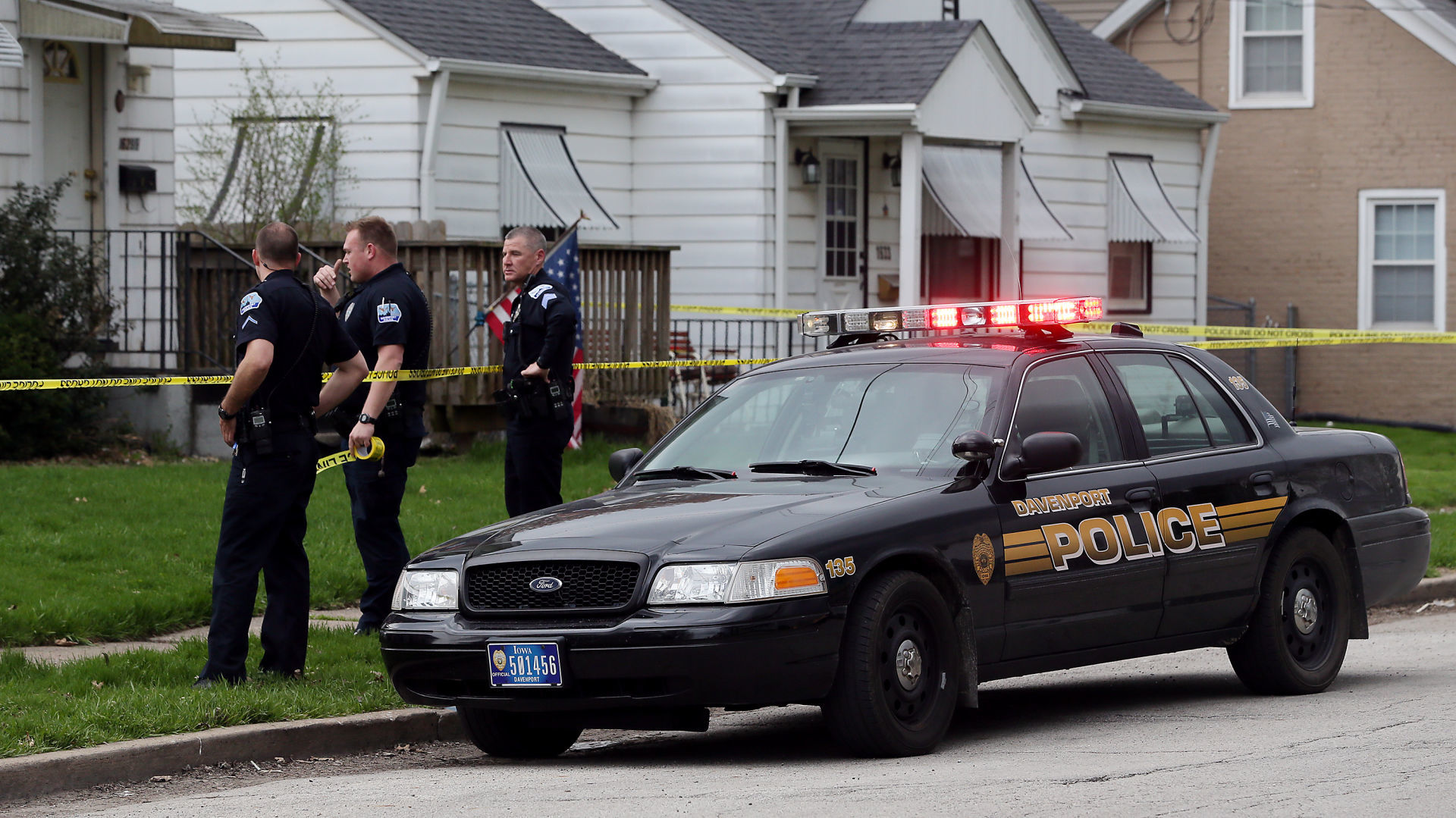042519-qct-officer-shot-008